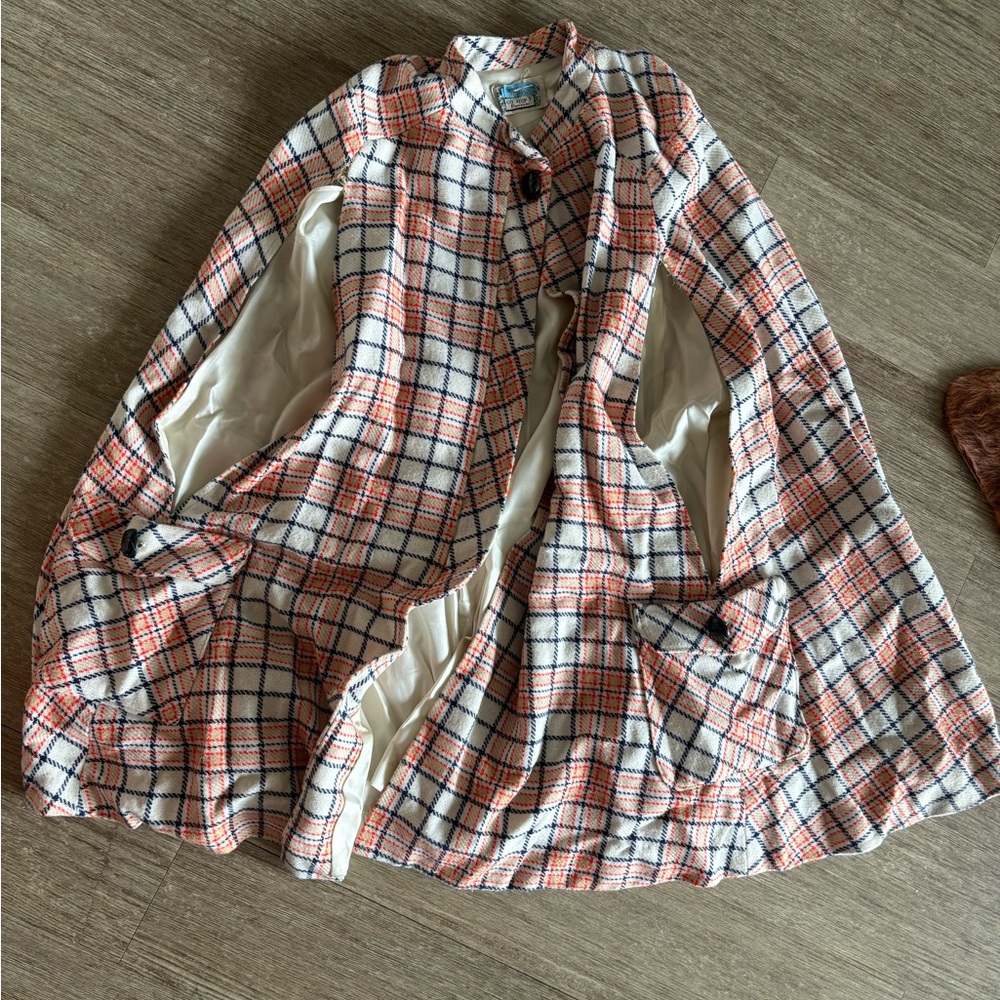 Vintage Queen of the Cape Country Place Plaid Button-Up Coat
